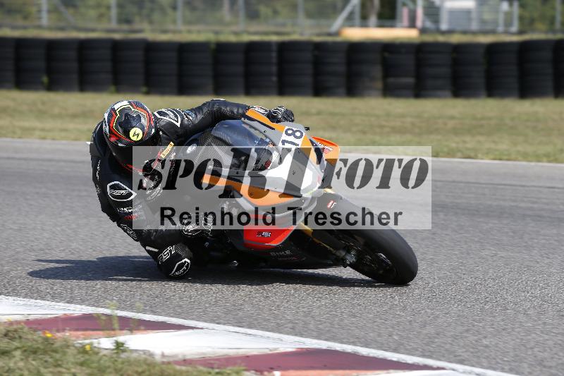 Archiv-2025/49 26.08.2025 Cornu Master School ADR/rot-rouge/18